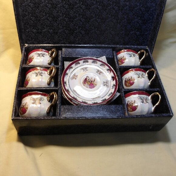 *** 12 PC Porcelien Tea SET - Picture 1 of 1